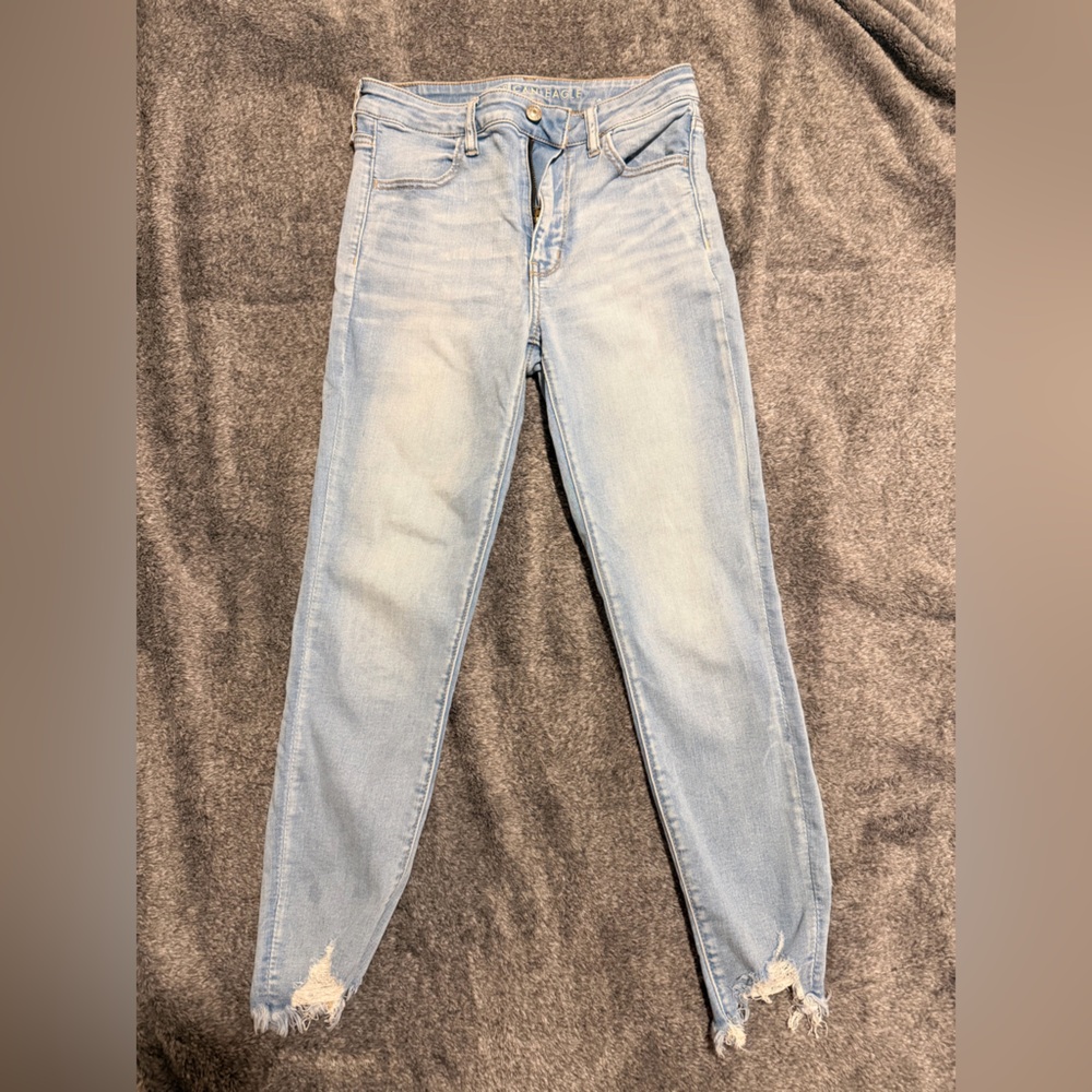 American Eagle Crop Denim Jeans - Picture 2 of 3